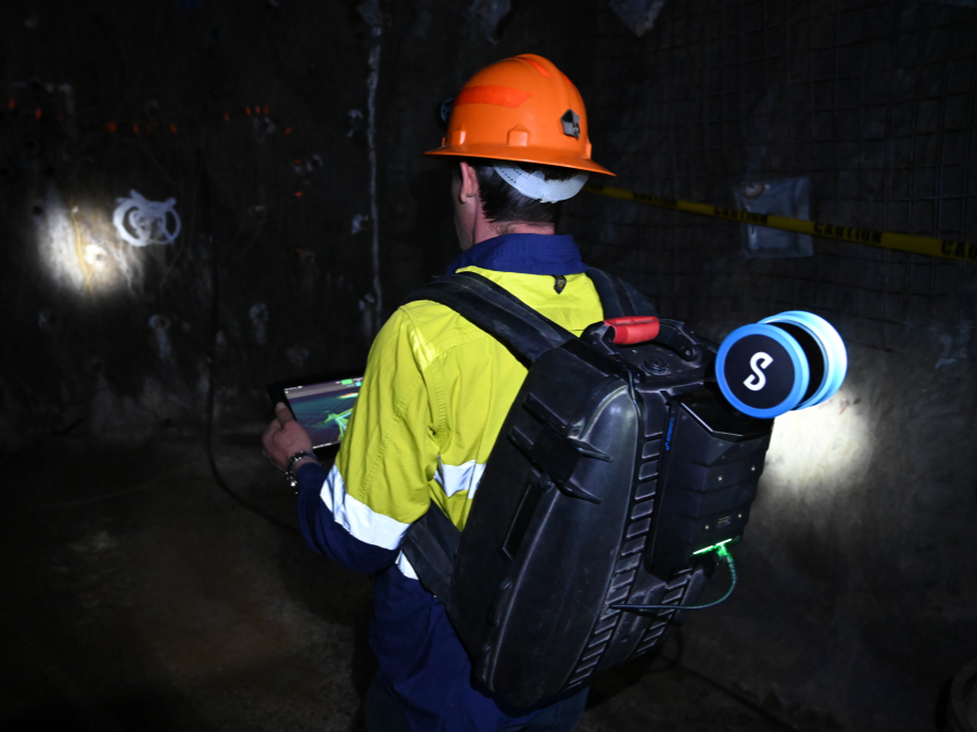 Rucksack-RTK-Untertage_900x675px