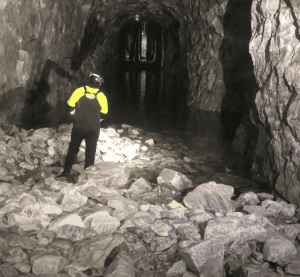 Túnel-dron-seguir-2-300x277-1