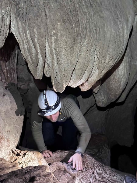 Belize ATM Cave - Narrow route
