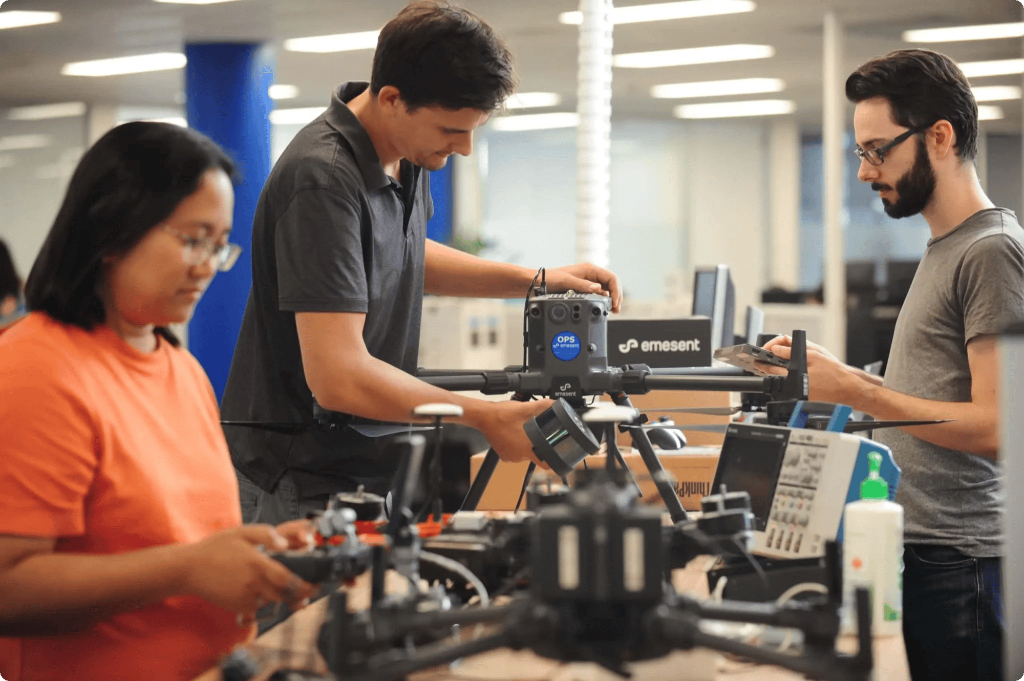 leading-edge-tech-scaled-1-2048x1362-fotor-20250908153711 leading-edge-tech-scaled-1-2048x1362-fotor-20250908153711