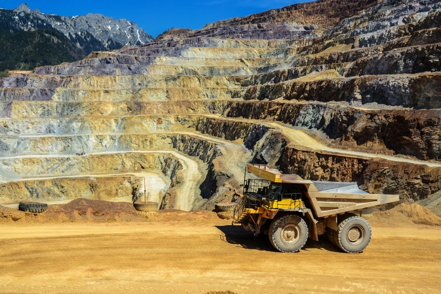 OpenPit_stock900pxW
